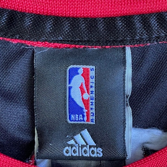 Authentic Vintage 2013 Adidas NBA Chicago Bulls Derrick Rose Basketball Jersey - Picture 7 of 8